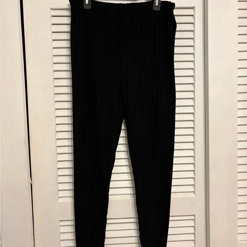 Black Ribbed Maternity Set - Picture 4 of 9